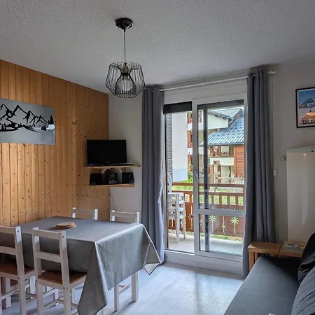 Le Calme Aux Pieds Des Pistes Apartment *